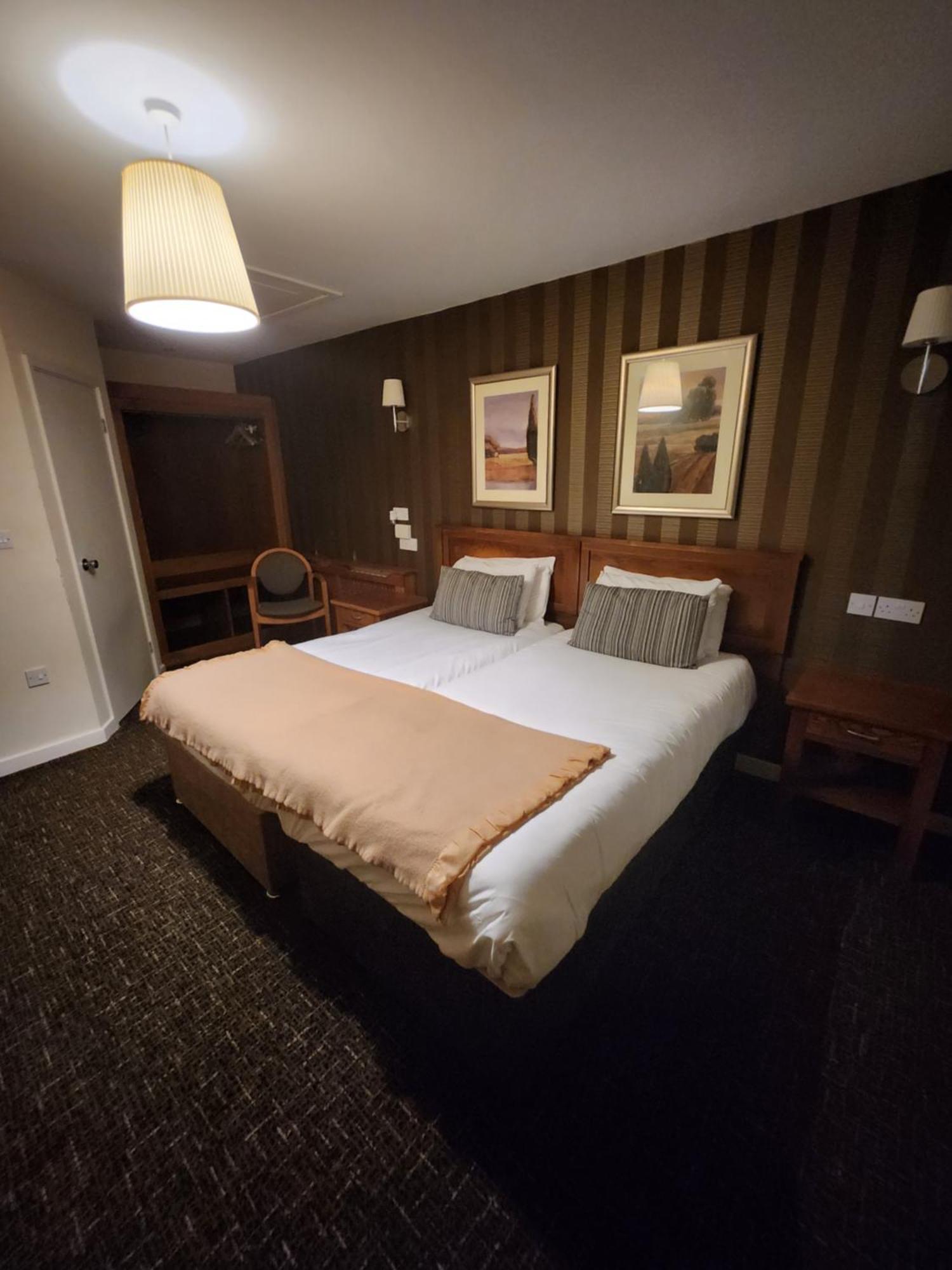 Red Lion Inn & Motel York Extérieur photo
