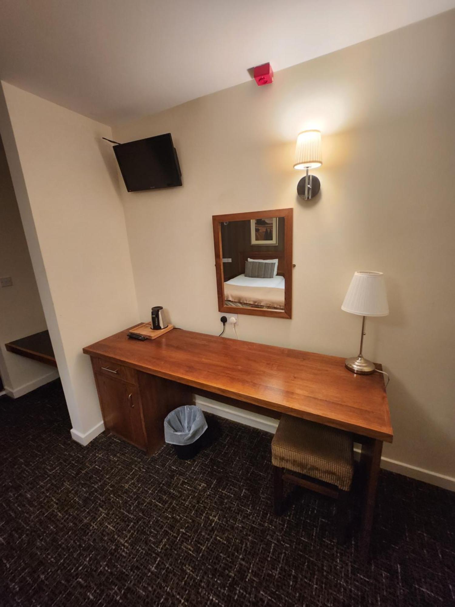 Red Lion Inn & Motel York Extérieur photo