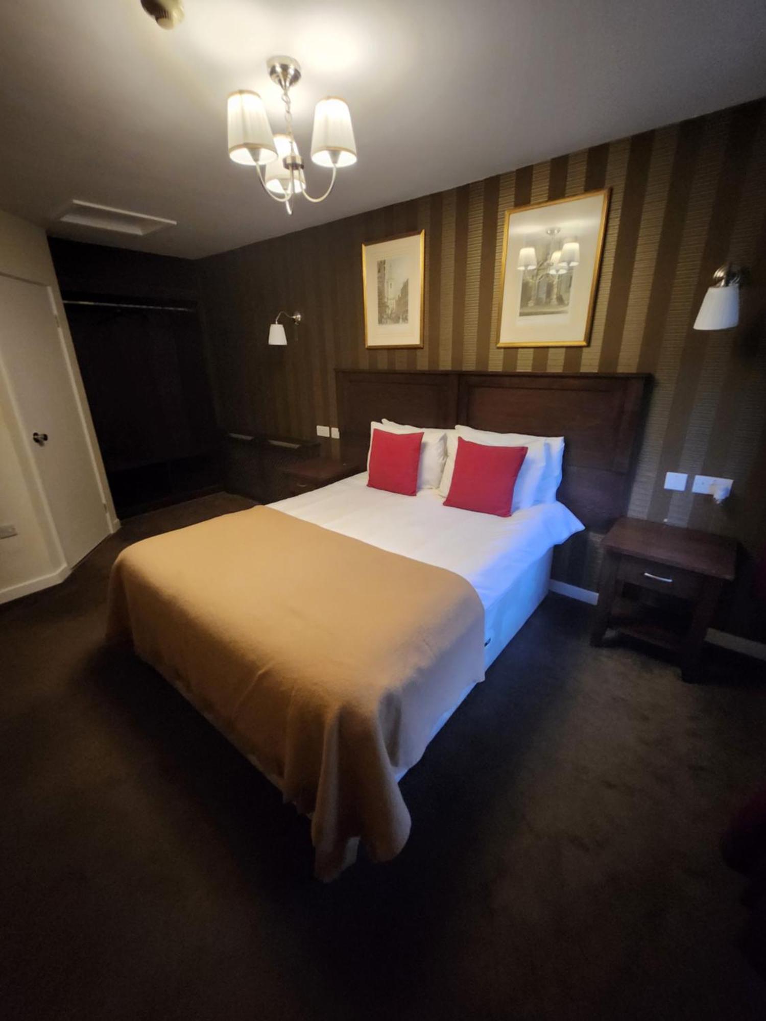 Red Lion Inn & Motel York Extérieur photo