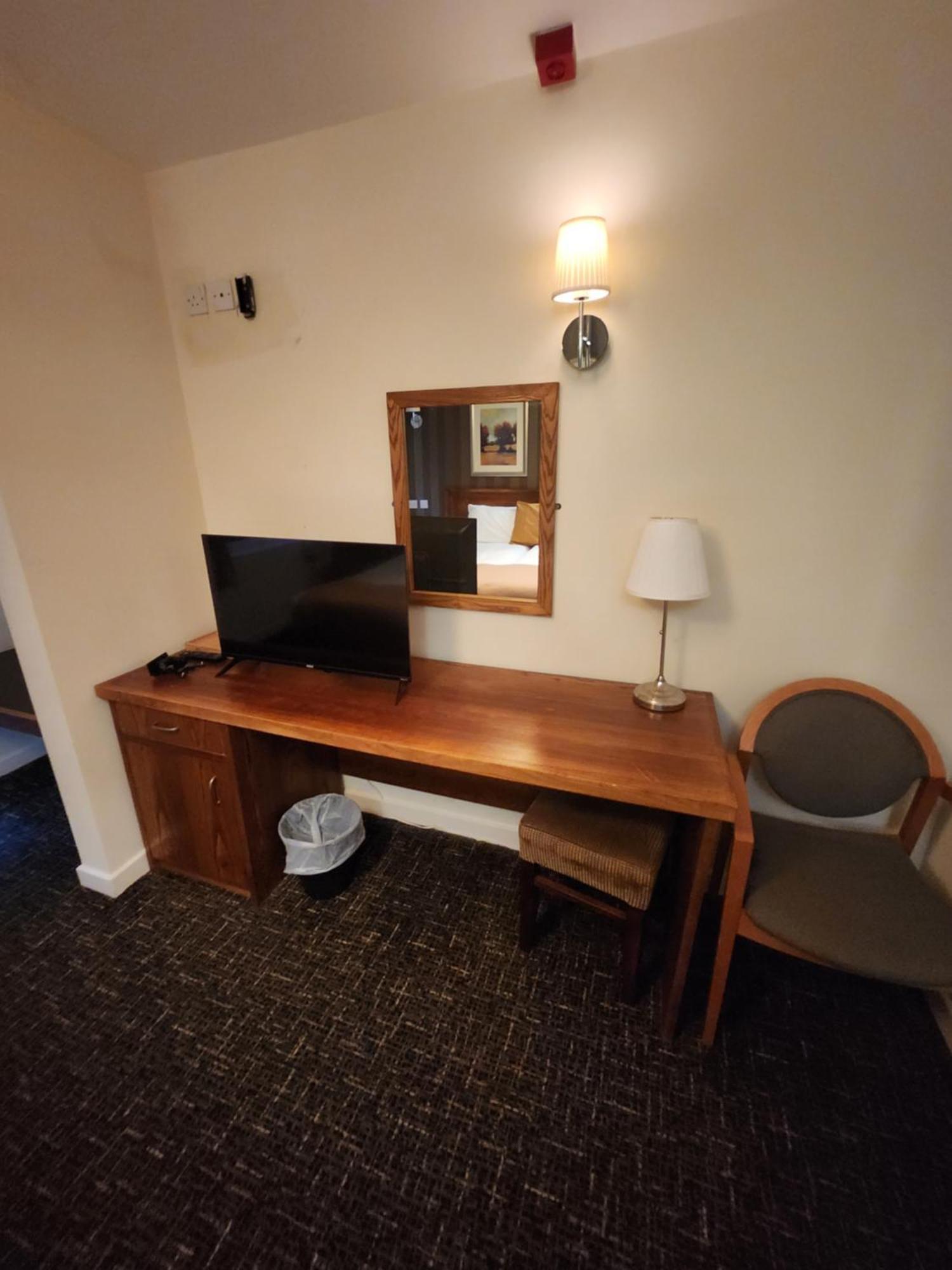 Red Lion Inn & Motel York Extérieur photo